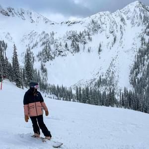 Meet your Posher, Laura